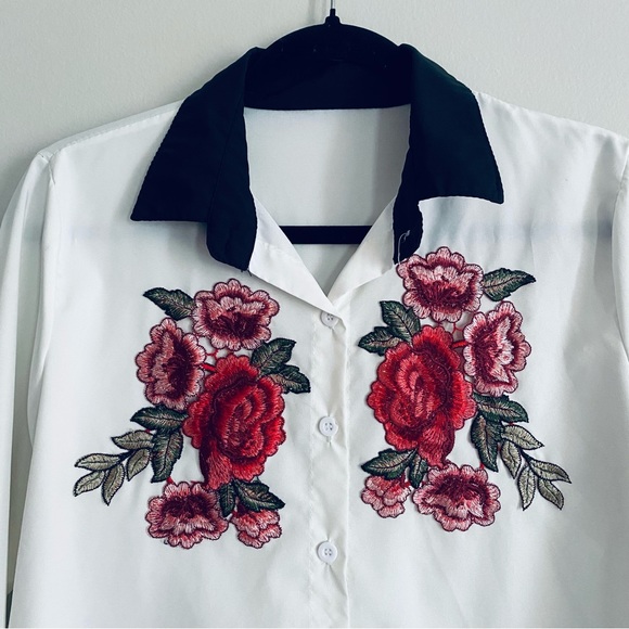 SHEIN Women's White Button Up Shirt  Blouse Top with Floral Accents Size Large - Picture 2 of 7